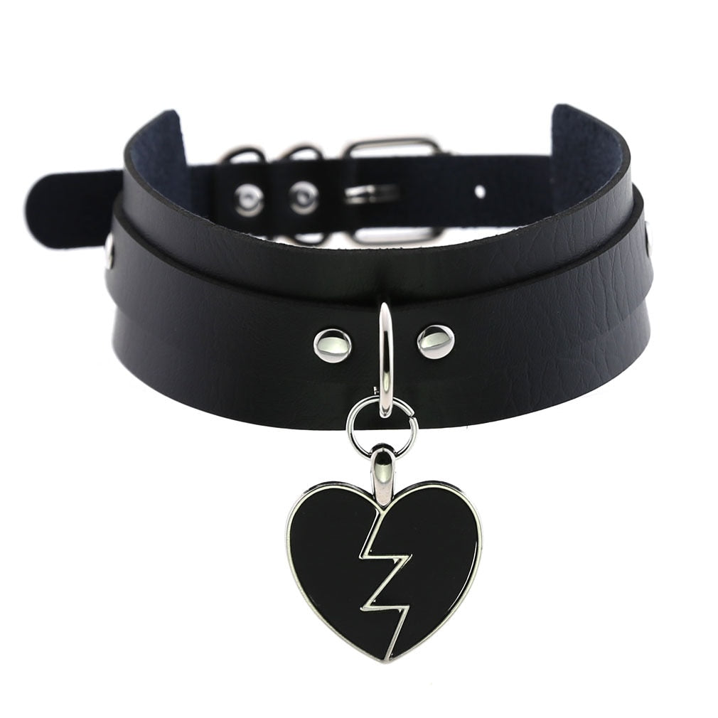Morticia Choker