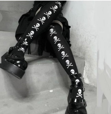 Morticia Skully Set