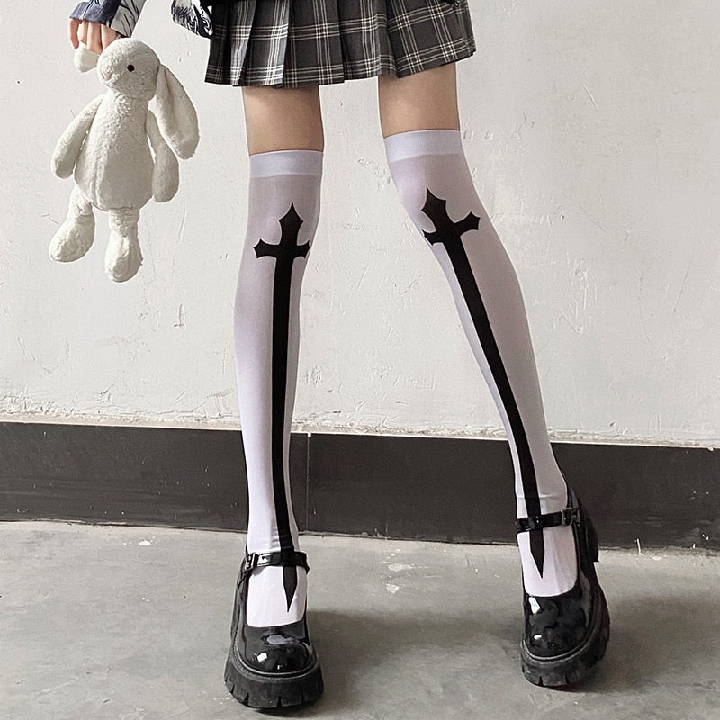 Morticia Skully Set
